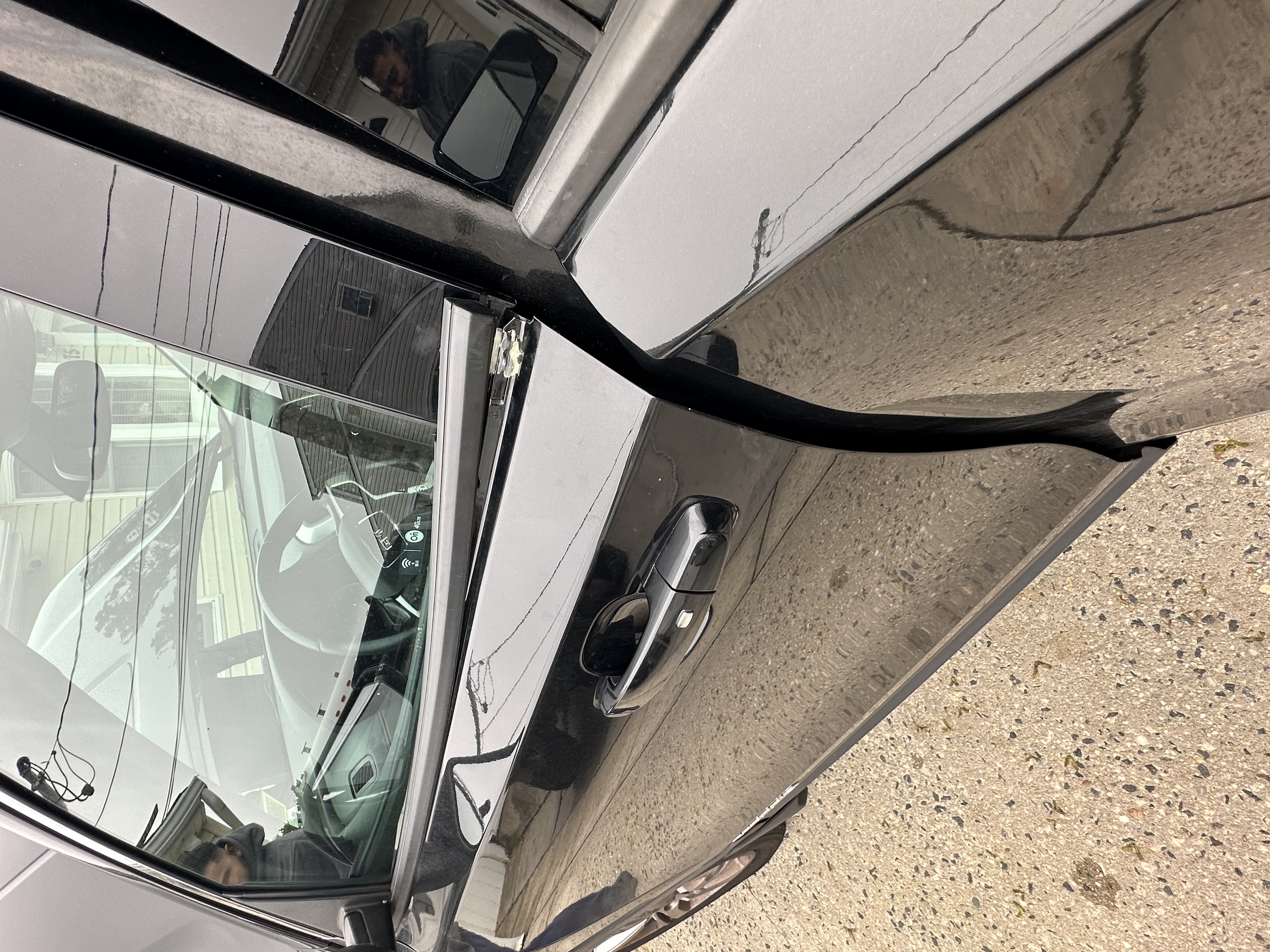 Vehicle photo 34