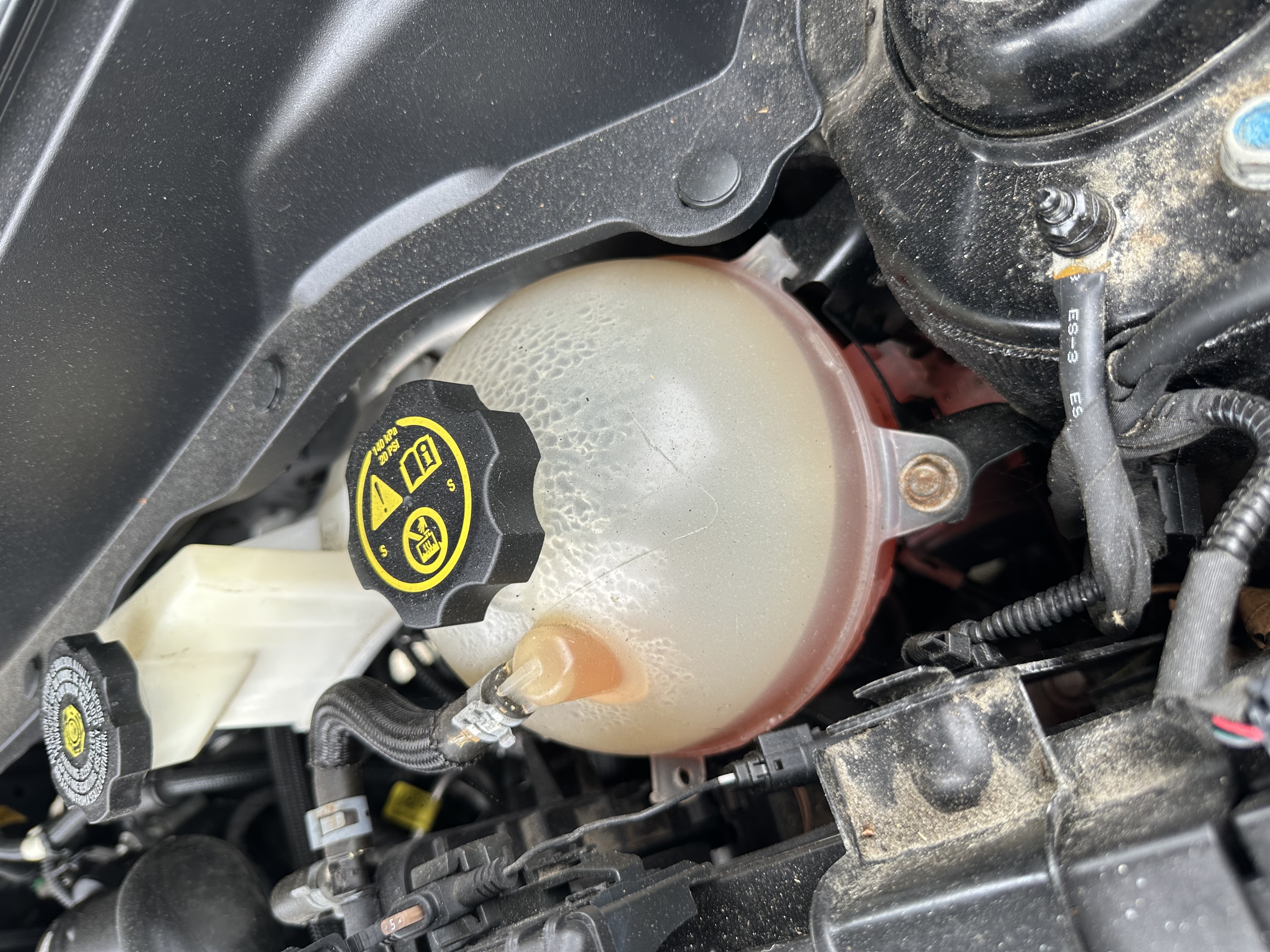 Vehicle photo 37