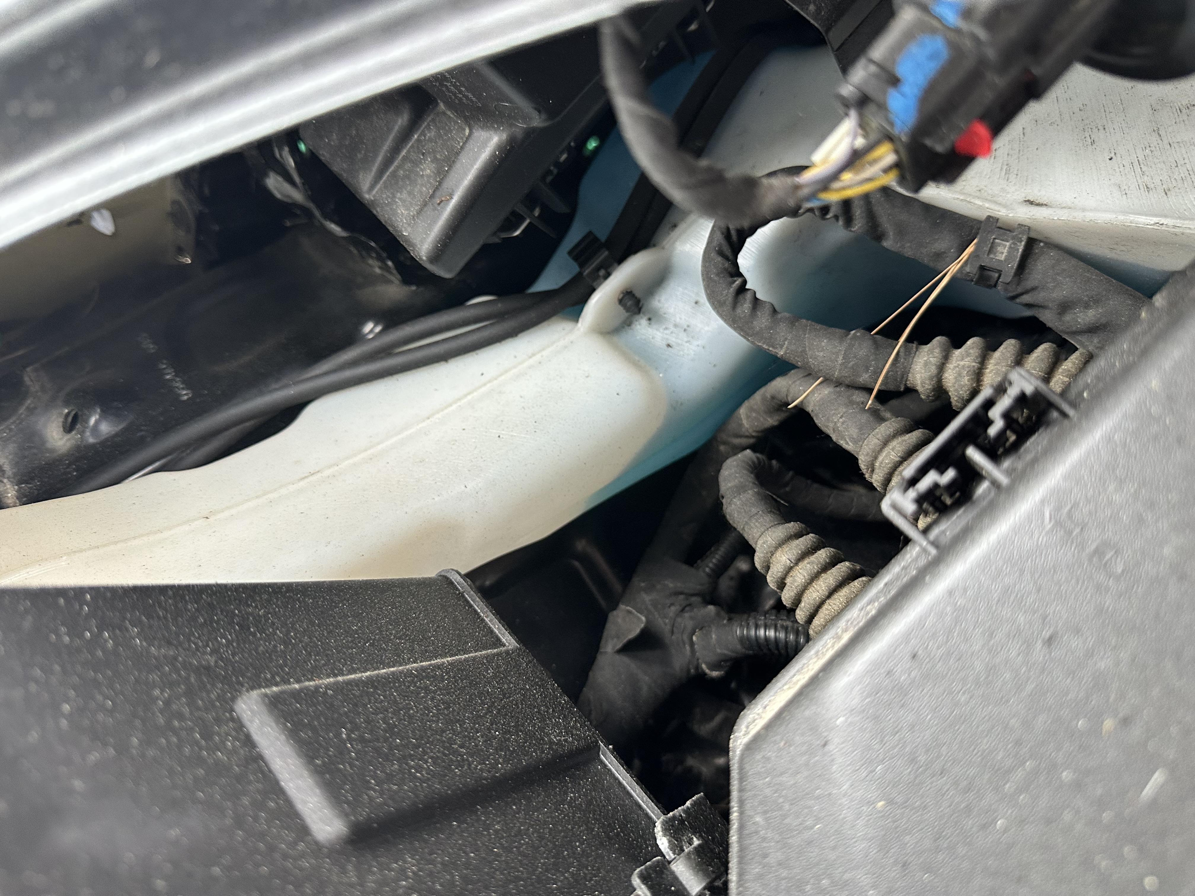 Vehicle photo 36