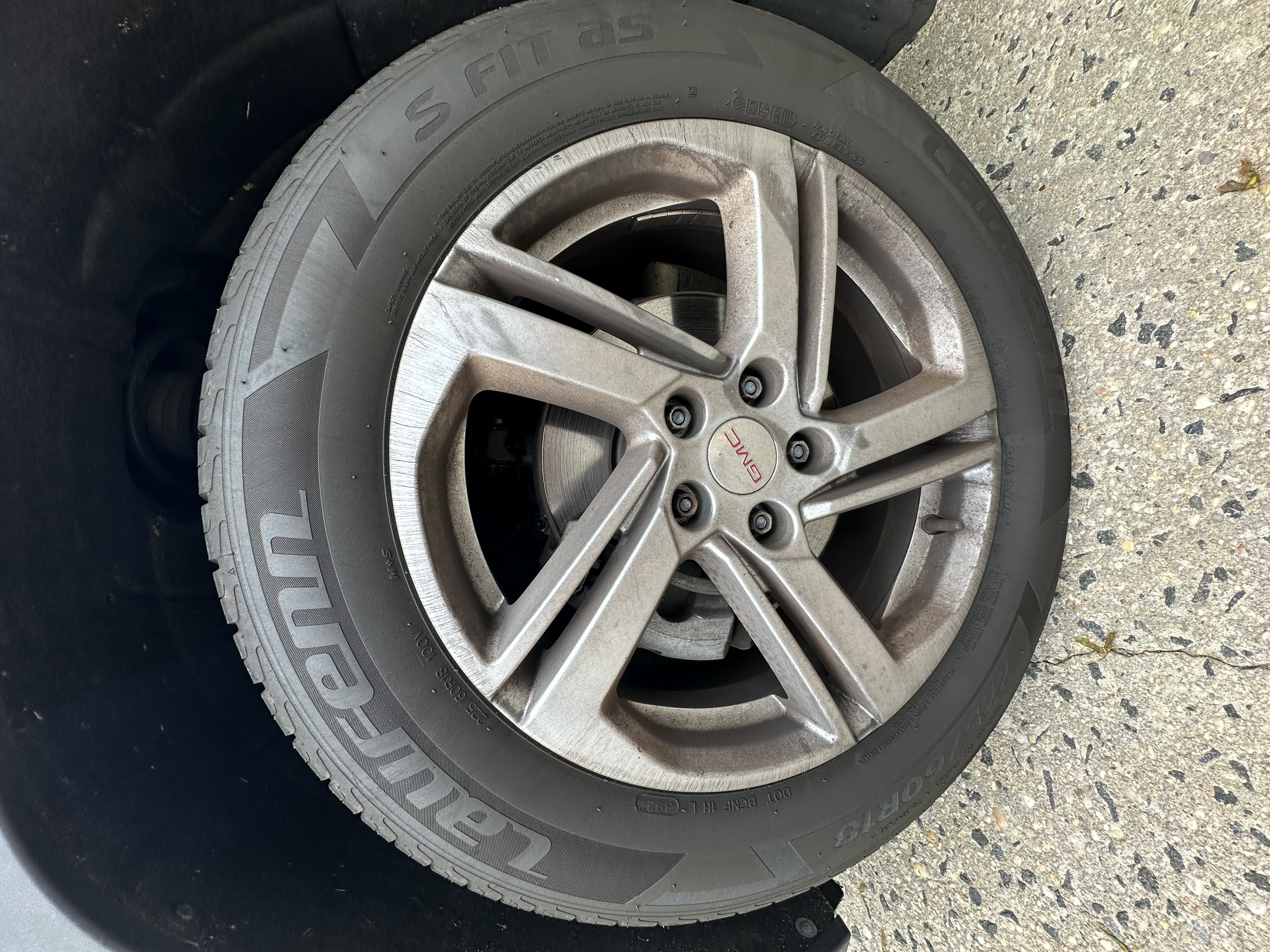 Vehicle photo 43