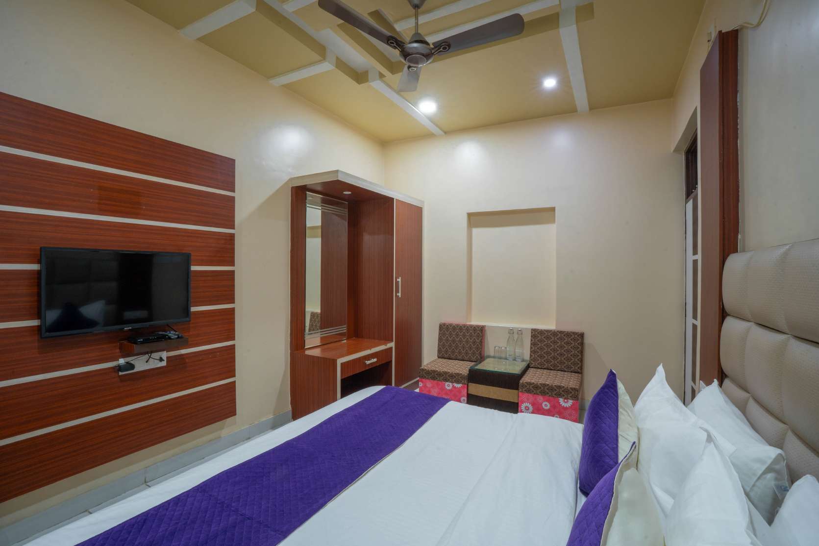 deluxe-room-pic