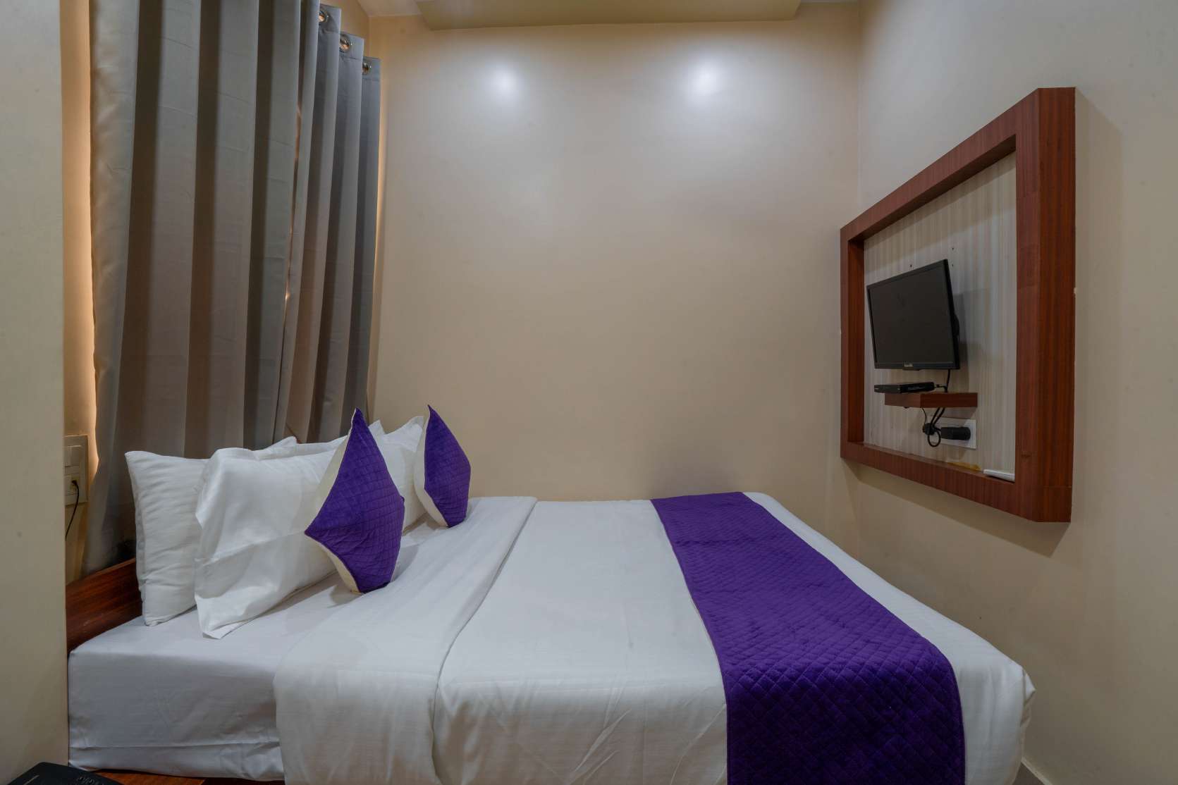 Standard-room-featured