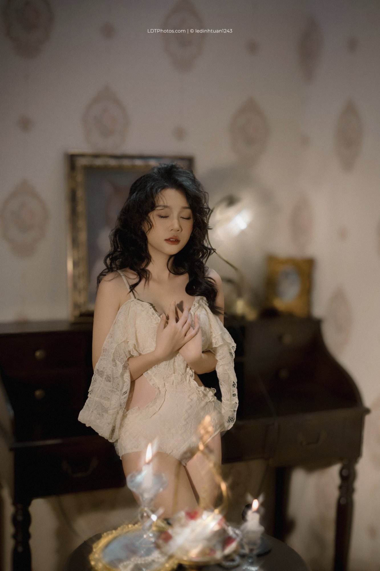 Ngọn nến trong đêm