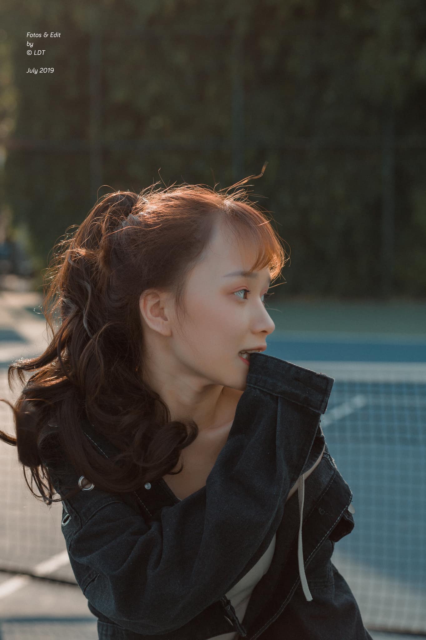 Buổi chiều ngoài sân Tennis cùng Nga