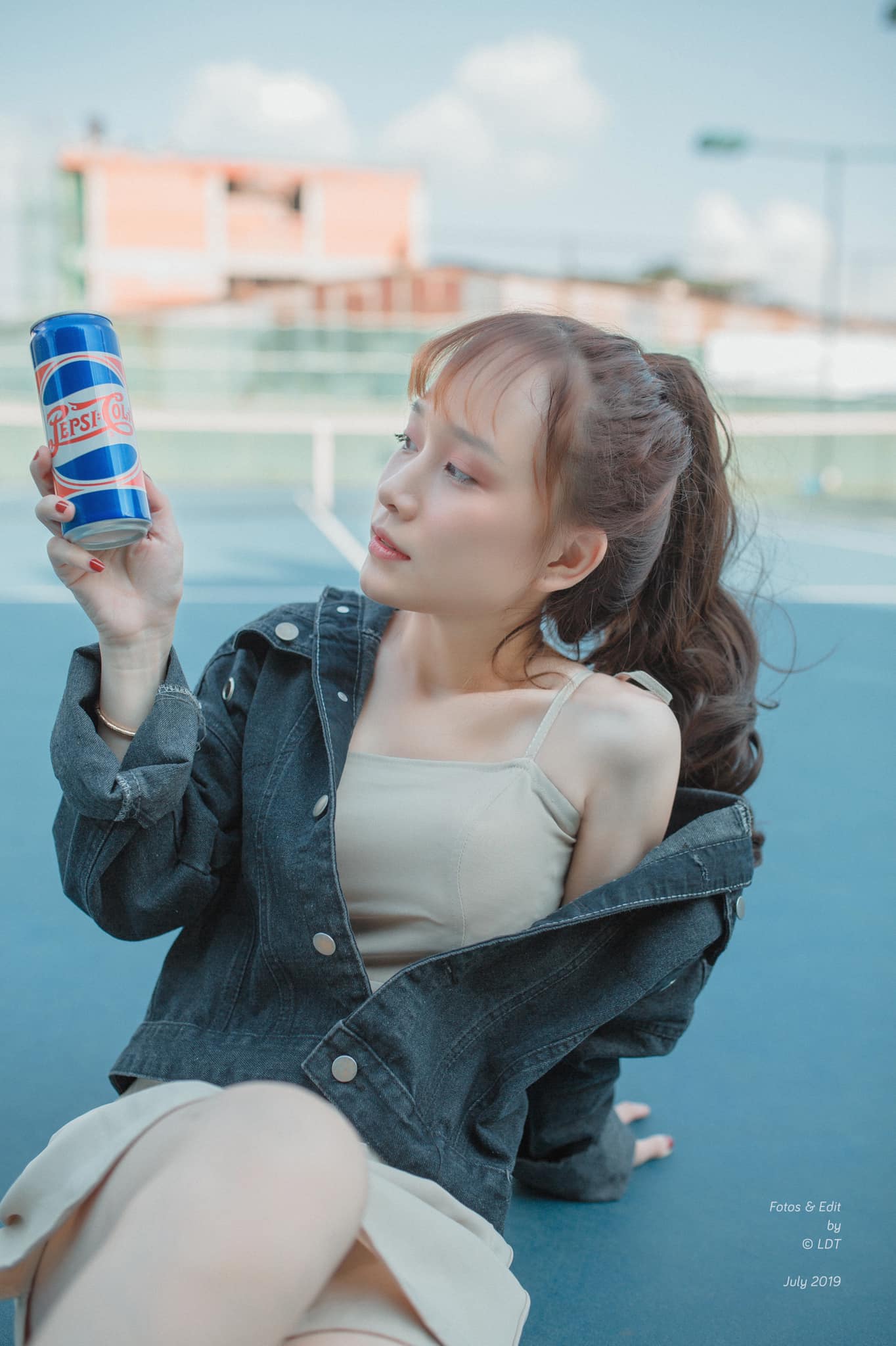 Buổi chiều ngoài sân Tennis cùng Nga