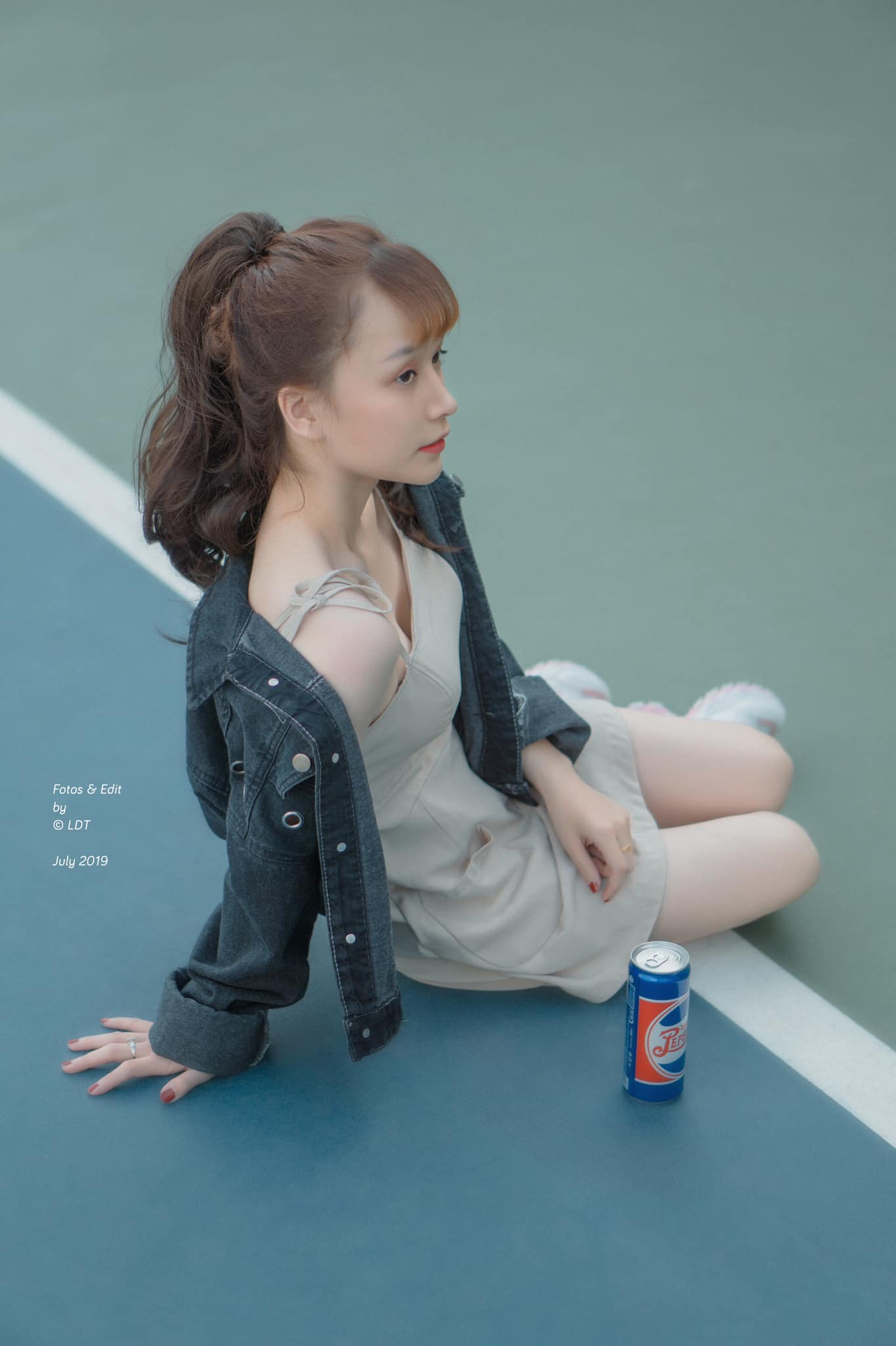 Buổi chiều ngoài sân Tennis cùng Nga