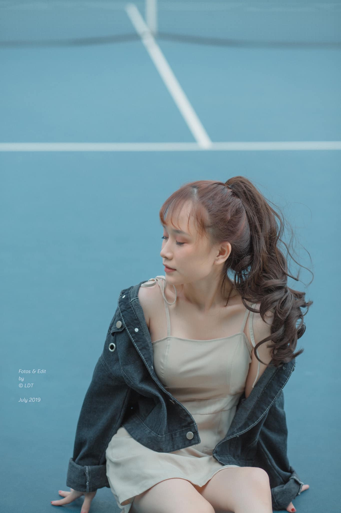 Buổi chiều ngoài sân Tennis cùng Nga