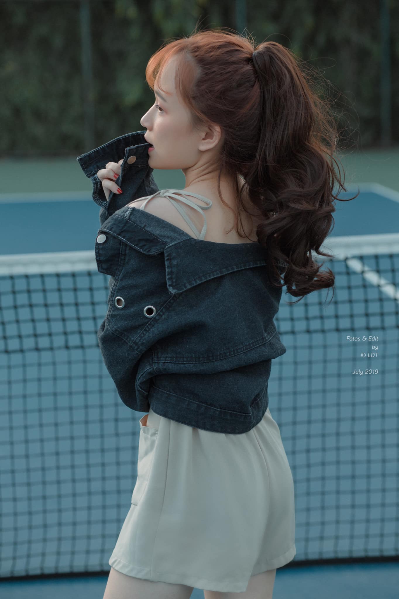 Buổi chiều ngoài sân Tennis cùng Nga