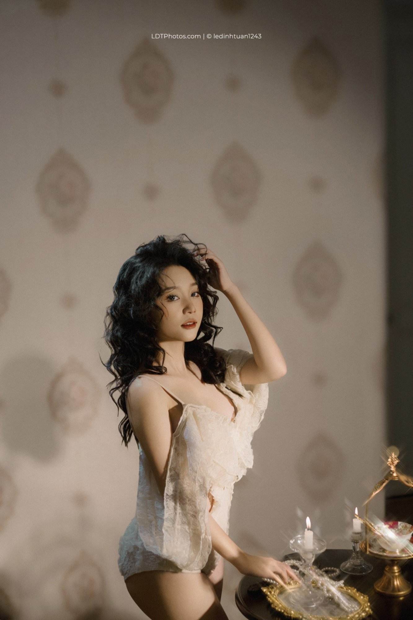 Ngọn nến trong đêm