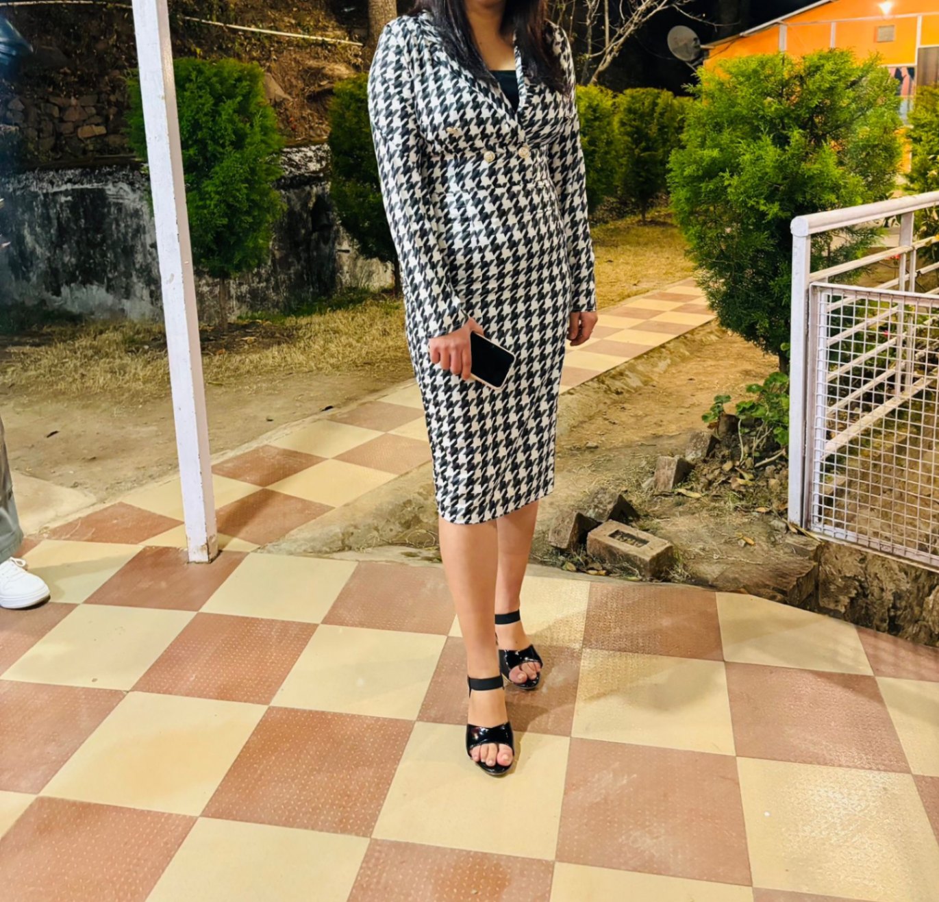 Black & White Houndstooth Long-Sleeve Wrap Dress
