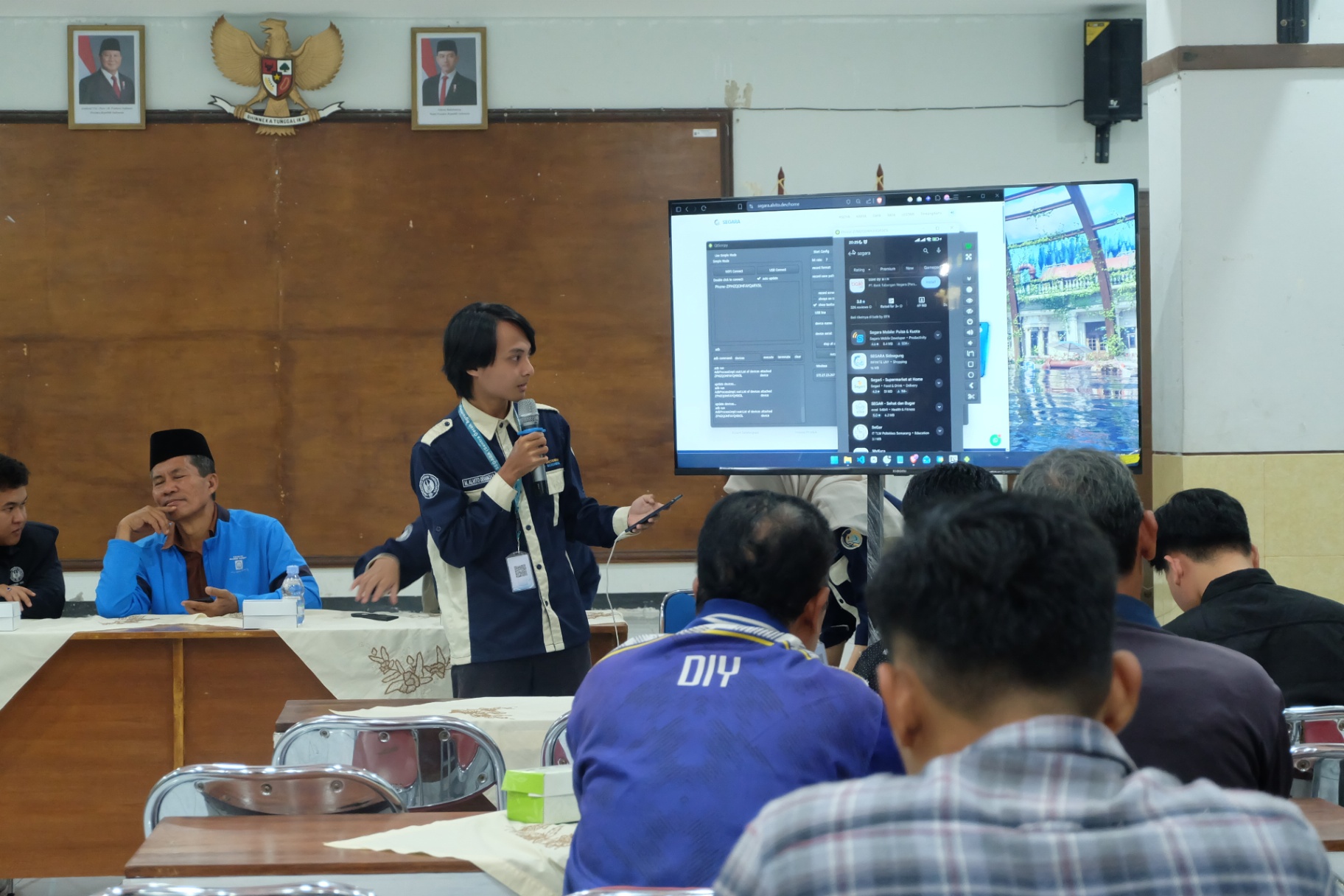 (Pelatihan Penggunaan Segara App oleh Tim PPKO KSI Mist FMIPA UNY. Sumber: dokumentasi pribadi)<div data-empty="true"><br></div>