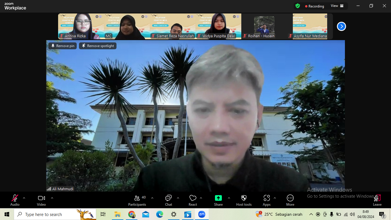 <i>(Sambutan dari Dr. Ali Mahmudi M.Pd.)</i>