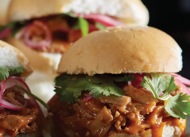 M&M Food Express pulled pork option