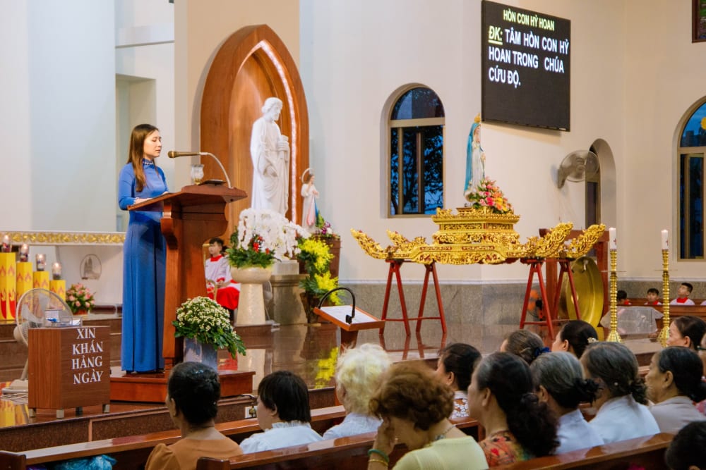 Gx. Phước Lâm: Mừng Sinh Nhật Đức Trinh Nữ Maria - Bổn Mạng Hội Tận Hiến Gx. Phước Lâm: Mừng Sinh Nhật Đức Trinh Nữ Maria - Bổn Mạng Hội Tận Hiến