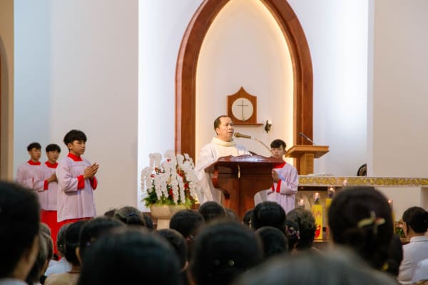 Gx. Phước Lâm: Mừng Sinh Nhật Đức Trinh Nữ Maria - Bổn Mạng Hội Tận Hiến