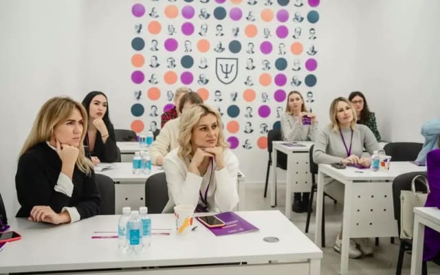 Курсы КПТ для психологов: современные навыки для успешной практики