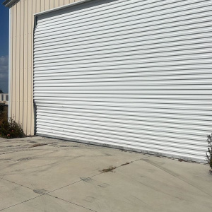 Commercial roll-up door