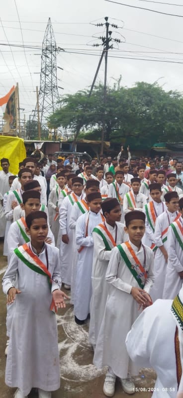 तूबा इंस्टीट्यूट ऑफ मॉरल एजुकेशन में जोश-ओ-ख़रोश से मनाया स्वतंत्रता दिवस