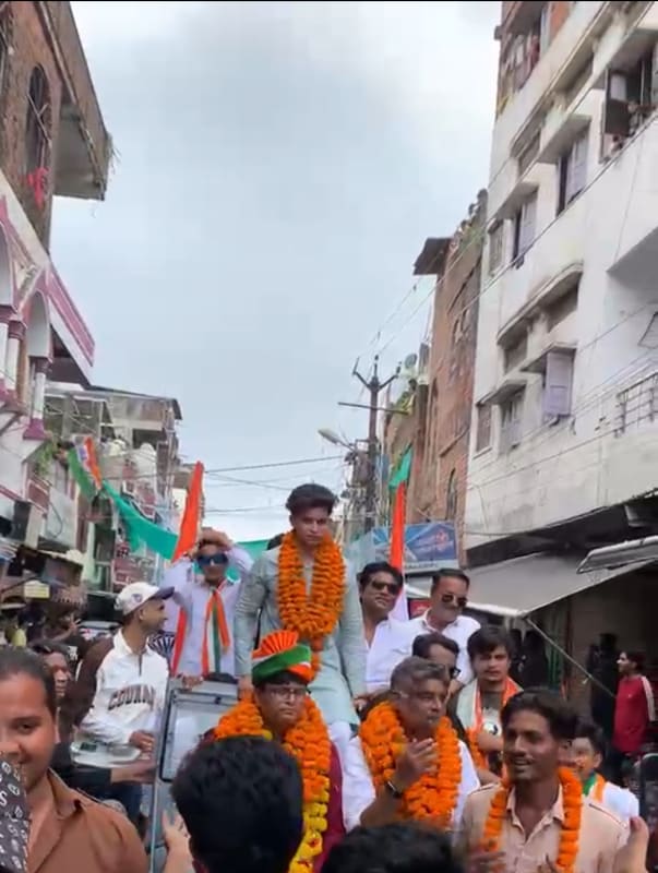 फहीम बख्श के नेतृत्व में हजारों लोगों ने वार्ड 41 से निकाली पैगाम-ए-मोहब्बत रैली