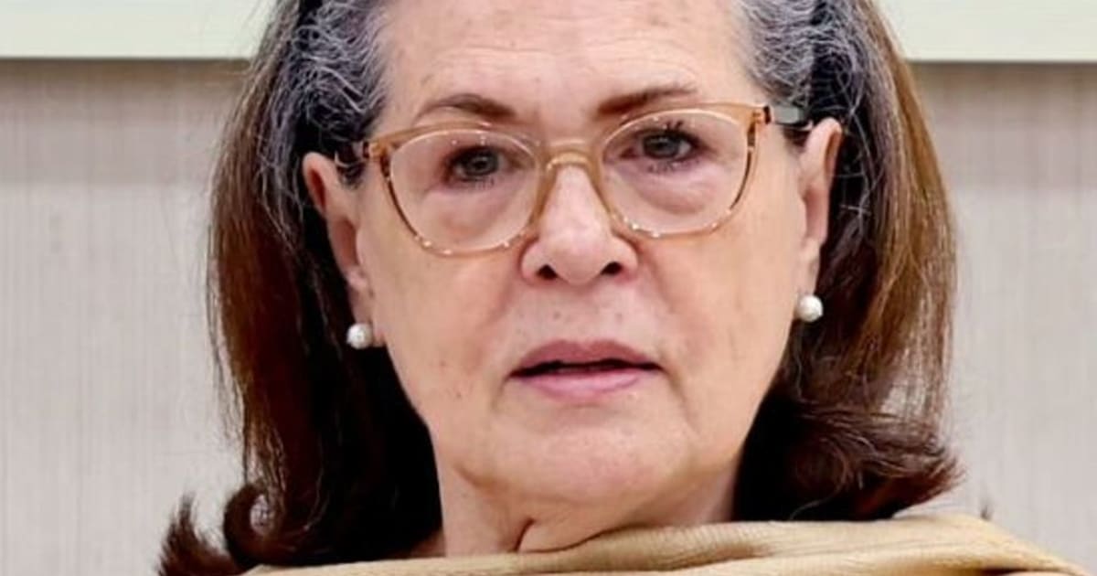 सोनिया गांधी ने प्रधानमंत्री पद ठुकराने की वजह बताई:संस्मरण में प्यार, नुकसान और छह दशक के अनुभव, किताब 10 नवंबर को प्रकाशित होगी