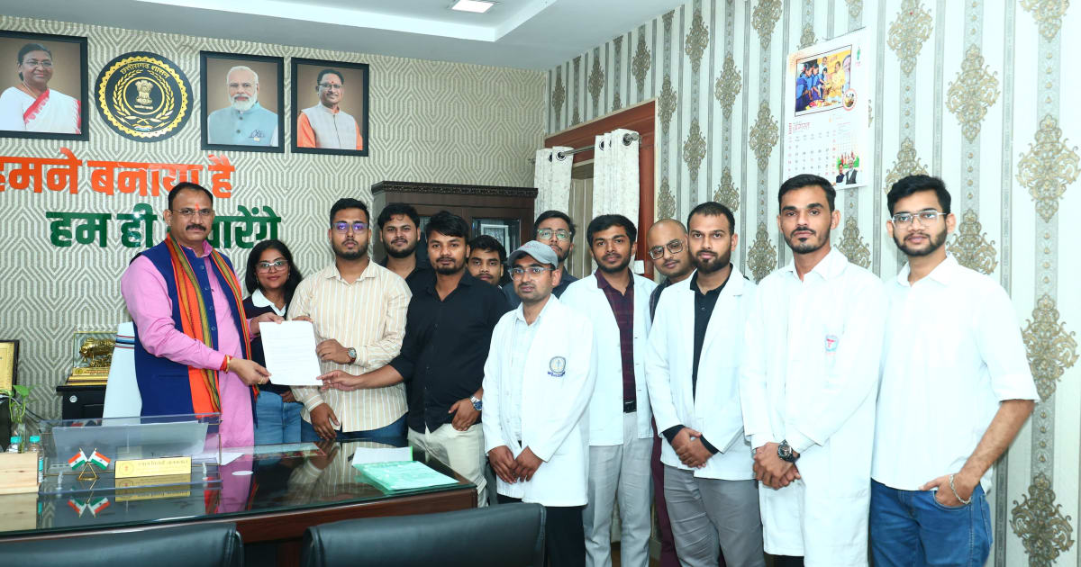 इंटर्न डॉक्टरों ने स्वास्थ्य मंत्री से मुलाकात के बाद आंदोलन किया स्थगित