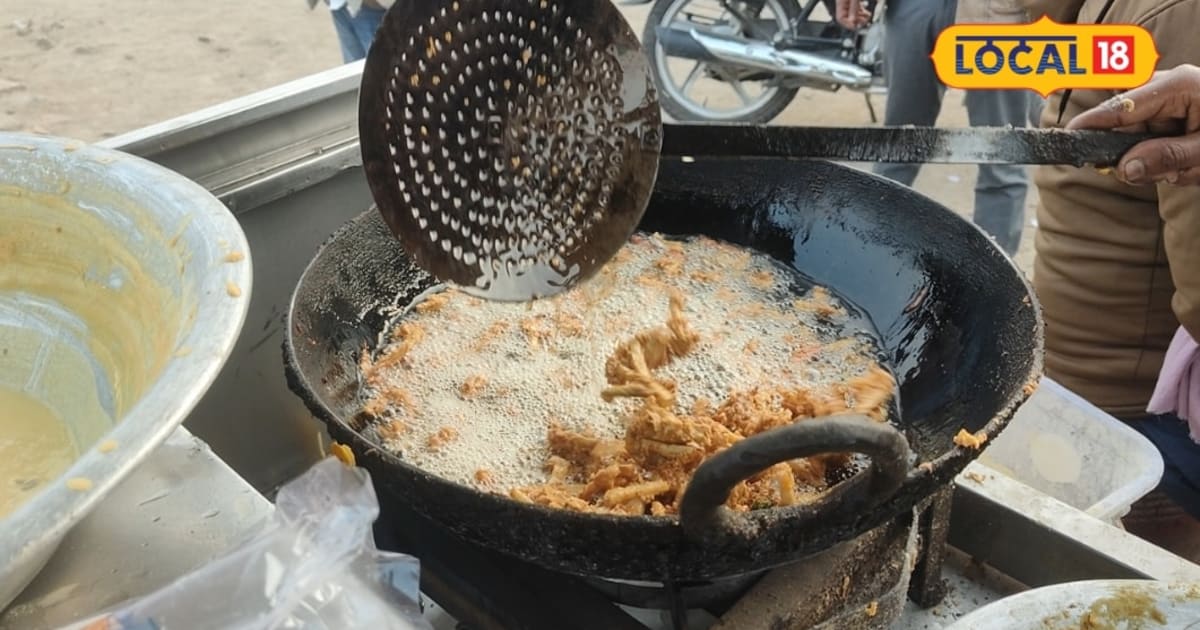छपरा में छाया राजेश के 5 फ्लेवर वाले पकौड़े का जादू, 3 चटनियों के साथ मिलता है अनोखा स्वाद, नोट करें पता