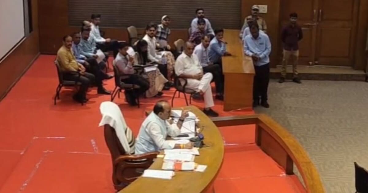 अटल भवन में कैफेटेरिया, किराए पर दिए जाएंगे खाली पड़े ऑफिस; भोपाल नगर निगम ने लिए बड़े फैसले