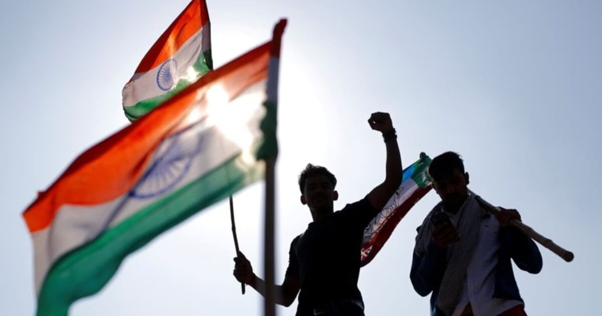 छात्रों को 'भारत माता की जय' और 'वंदे मातरम' के नारे लगाने से रोका, तो कॉलेज प्रिंसिपल के खिलाफ FIR