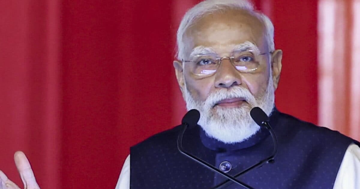 बाबुओं को भनक तक नहीं लगी और पीएम मोदी ने बना लिया एक्शन प्लान, हाई लेवल मीटिंग की इनसाइड स्टोरी