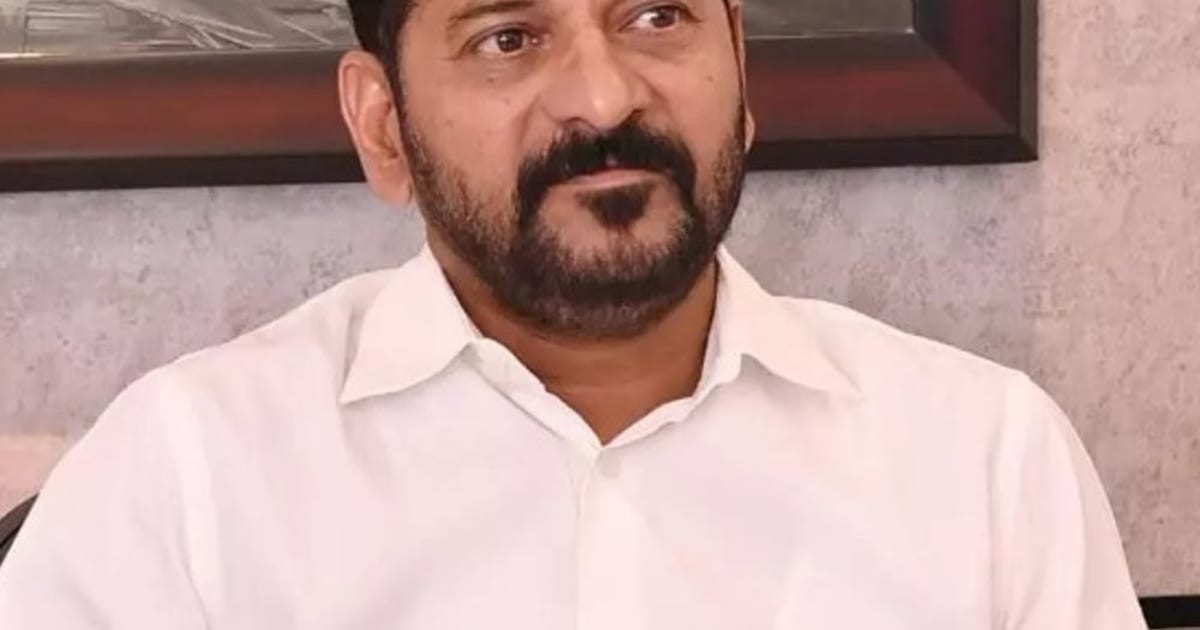 तेलंगाना CM रेड्डी को अमेरिका जाने की परमिशन नहीं मिली:दावा- केंद्र सरकार ने राजनीतिक आधार पर मंजूरी नहीं दी, 23 अगस्त को हैदराबाद लौटेंगे