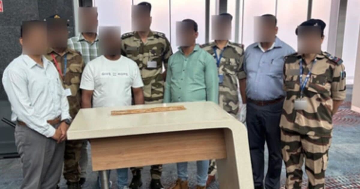इंटरनेशनल एयरपोर्ट पर लैंड करते ही CISF जवान हुए एक्टिव, कपड़ों में मिली ऐसी चीज, दो पैसेंजर्स की लग गई लंका