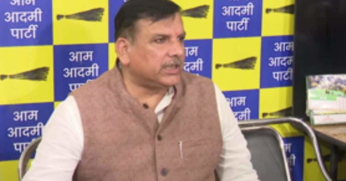 राम मंदिर चंदा चोरी: AAP सांसद संजय सिंह ने SIT रिपोर्ट का पन्ना नंबर 6 किया सार्वजनिक, बताया इसमें क्या है?
