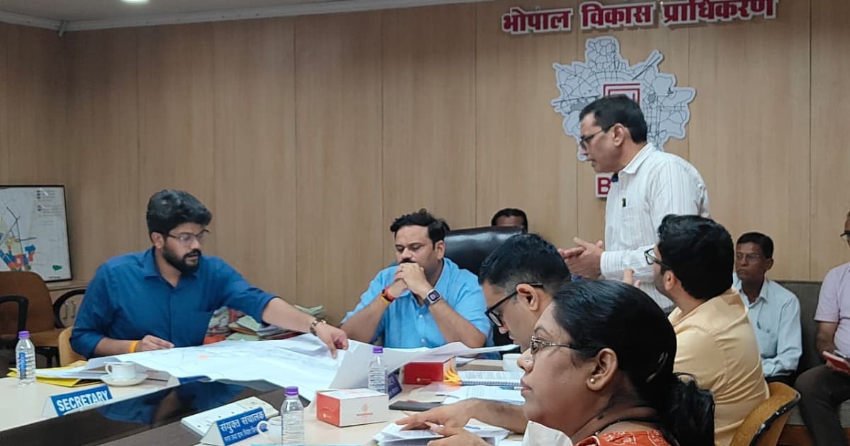 मध्यमवर्गीय परिवारों के लिए छोटे भूखंड विकसित करेगा बीडीए - संभागायुक्त