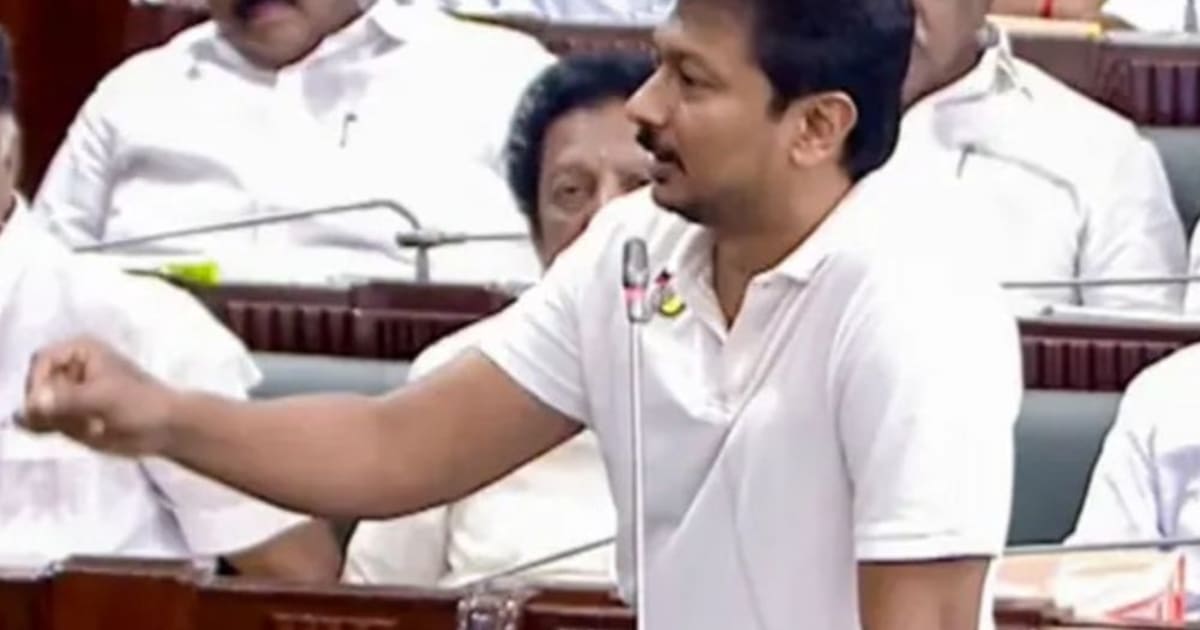DMK के 59 विधायकों का सरकारी कार लेने से इनकार:उदयनिधि बोले- सरकार कर्ज में, पहले विधायकों की संपत्ति की जांच हो