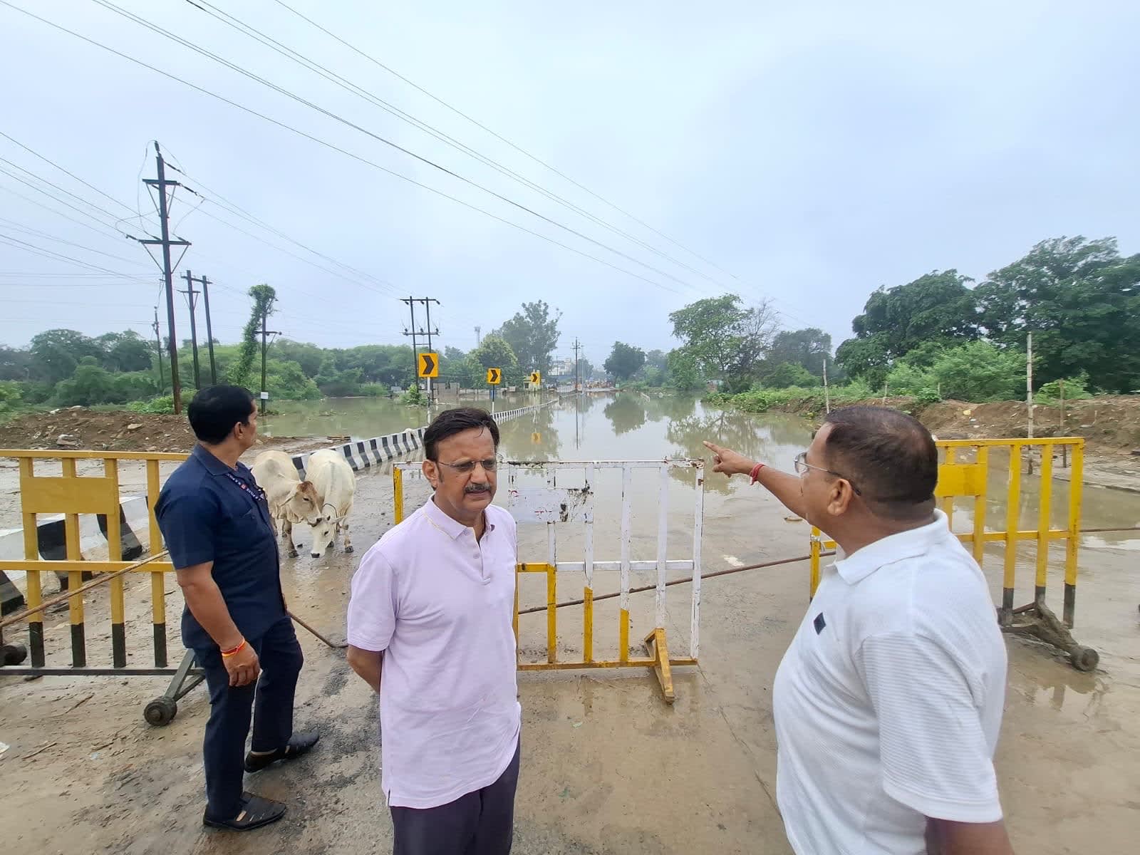 स्थिति का जायज़ा लेते हुए उपमुख्यमंत्री