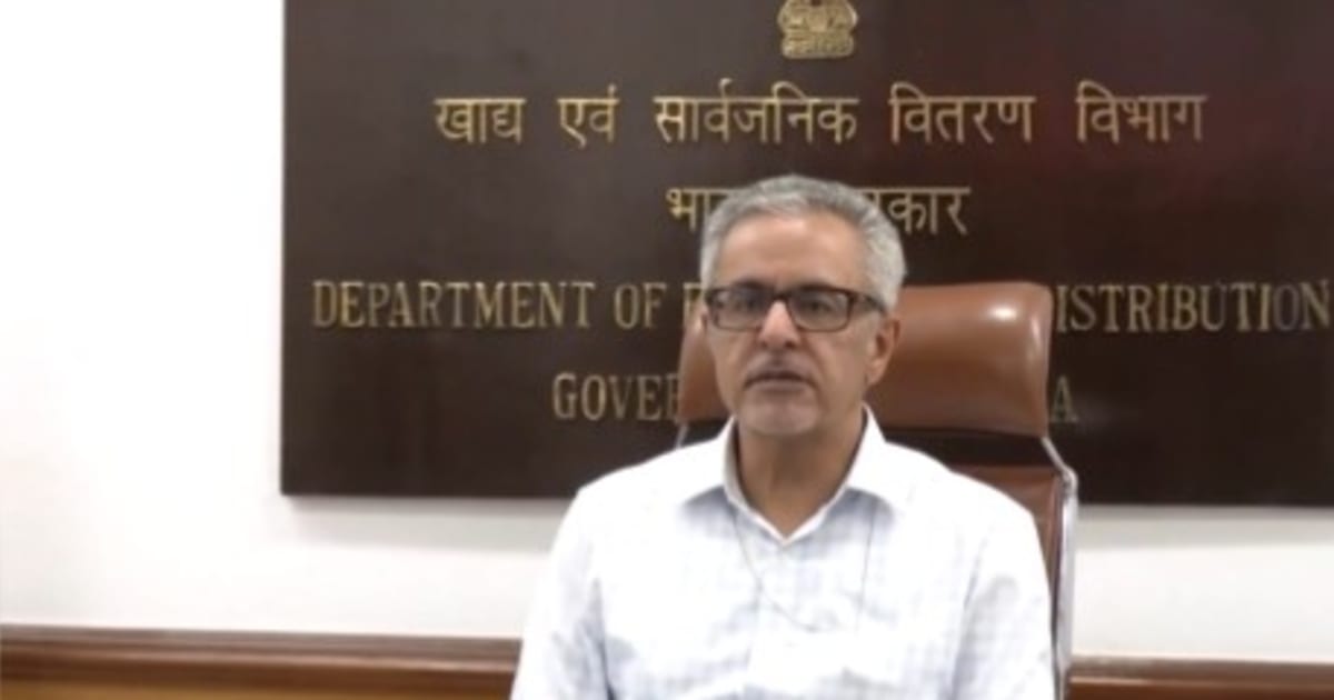 देश में घरेलू मांग को पूरा करने के लिए चीनी का पर्याप्त भंडार उपलब्ध: सरकार