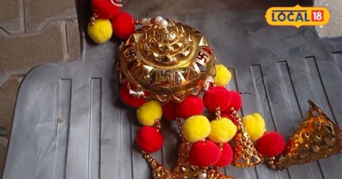 मुरादाबाद के मां शारदा समूह की महिलाएं झालर-झूमर बनाकर कर रहीं लाखों में कमाई, खूब आती है डिमांड