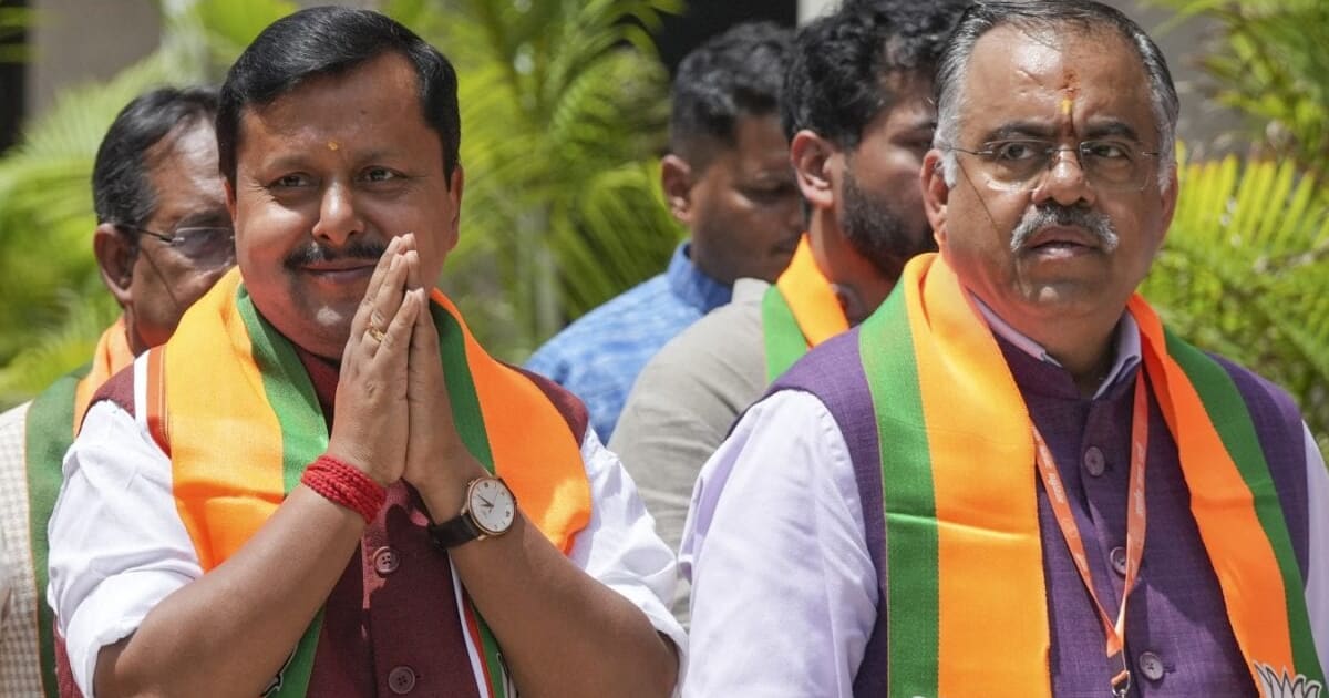 '1937 की राह पर कांग्रेस', वंदे मातरम पर सोनिया के इशारे से भड़की बीजेपी, पात्रा बोले- यह देश बांटने की साजिश