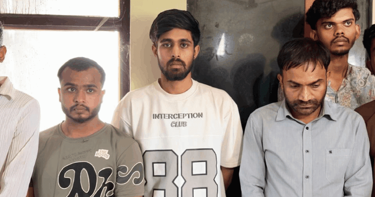 रायपुर में प्रोफेसर ने एंडोस्कोपी कैमरे से पेपर लीक किया:सुई से लिफाफे में छेदकर वीडियो बनाया; फिर छात्रों को बेच दिया, 6 अरेस्ट