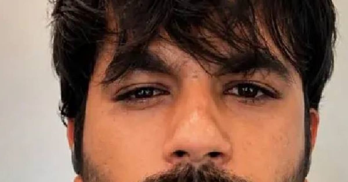 सीजेपी चीफ अभिजीत दीपके के खिलाफ FIR:शिक्षकों को धमकाने और सरकारी काम में रुकावट डालने का आरोप, लातूर के स्कूल में बिना अनुमति घुसे थे