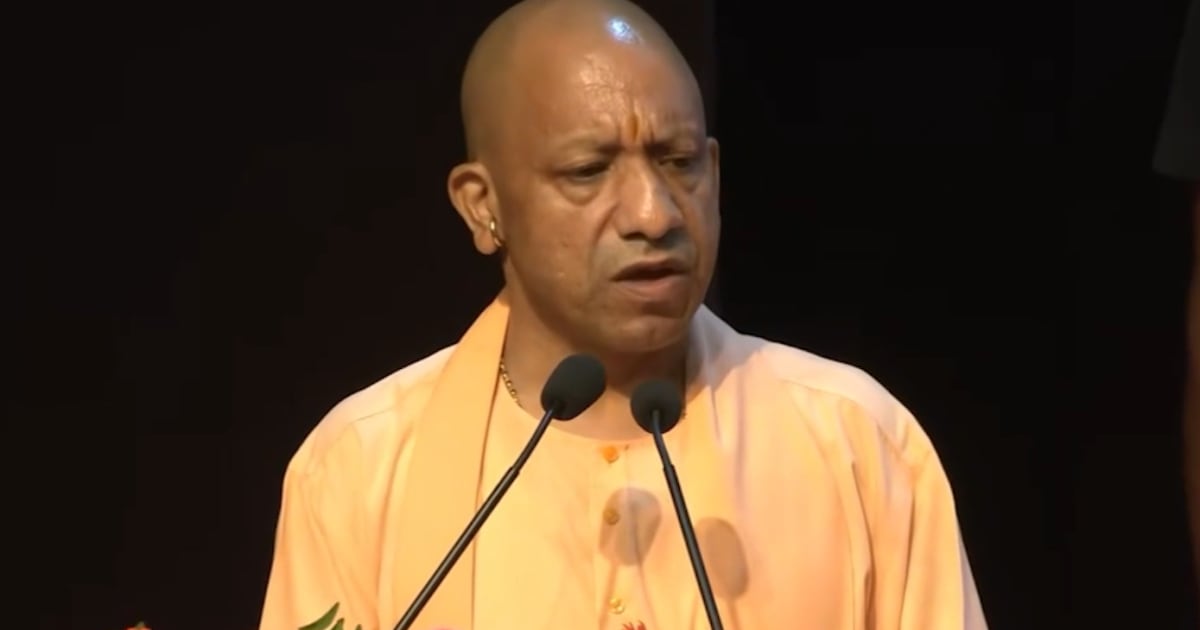 यूपी में रसोइयों का सम्मान, कैशलेस चिकित्सा कार्ड का शुभारंभ