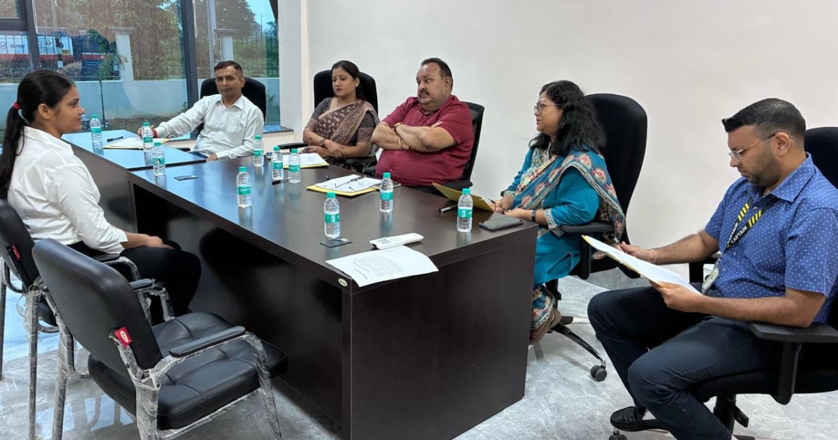 झारखंड में अगले माह से एयर होस्टेस और ग्राउंड क्रू का प्रशिक्षण