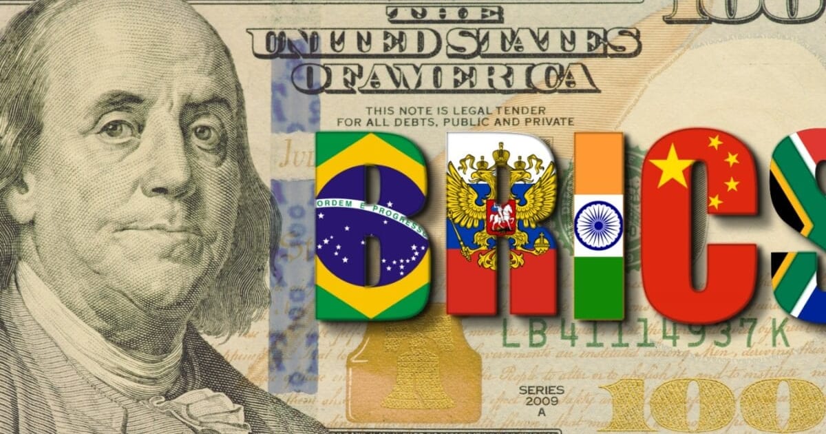 अगर BRICS का ये प्लान चल गया तो? क्या एक दिन डॉलर के बिना चलेगी दुनिया, 2026 में SWIFT का मिलेगा बड़ा विकल्प?