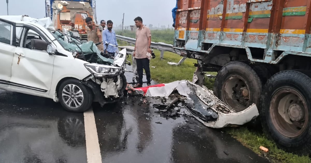 आगरमालवा- भीषण सड़क हादसे में दो की मौत, तीन गंभीर घायल