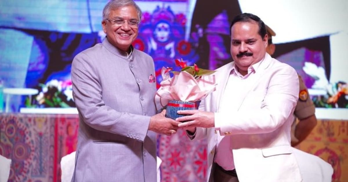 यूपी में चुनावी तैयारियां तेज, ज्ञानेश कुमार ने BLO से किया संवाद