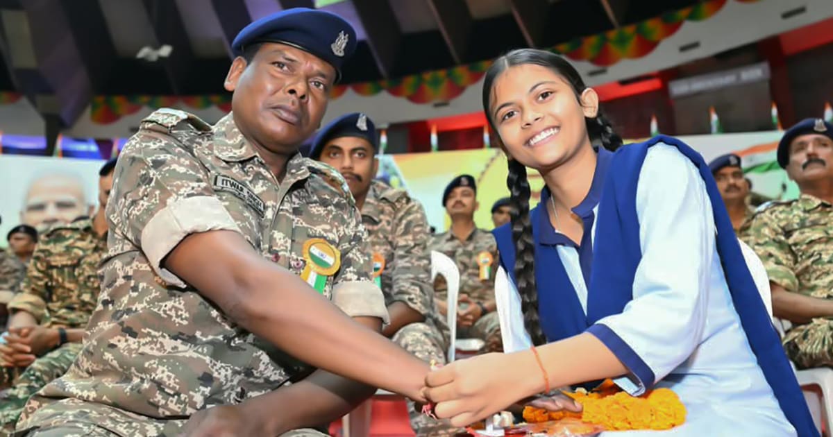 बहनों के ‘विष्णु भैया’ बने मुख्यमंत्री श्री साय, राखी के साथ मिला स्नेह और विश्वास