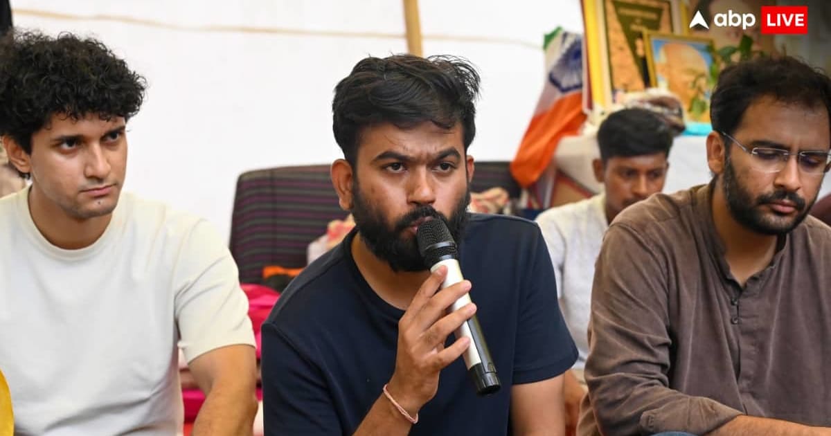 ‘राम रहीम का...’, Kiss वाली कार मामले पर अभिजीत दीपके का रिएक्शन