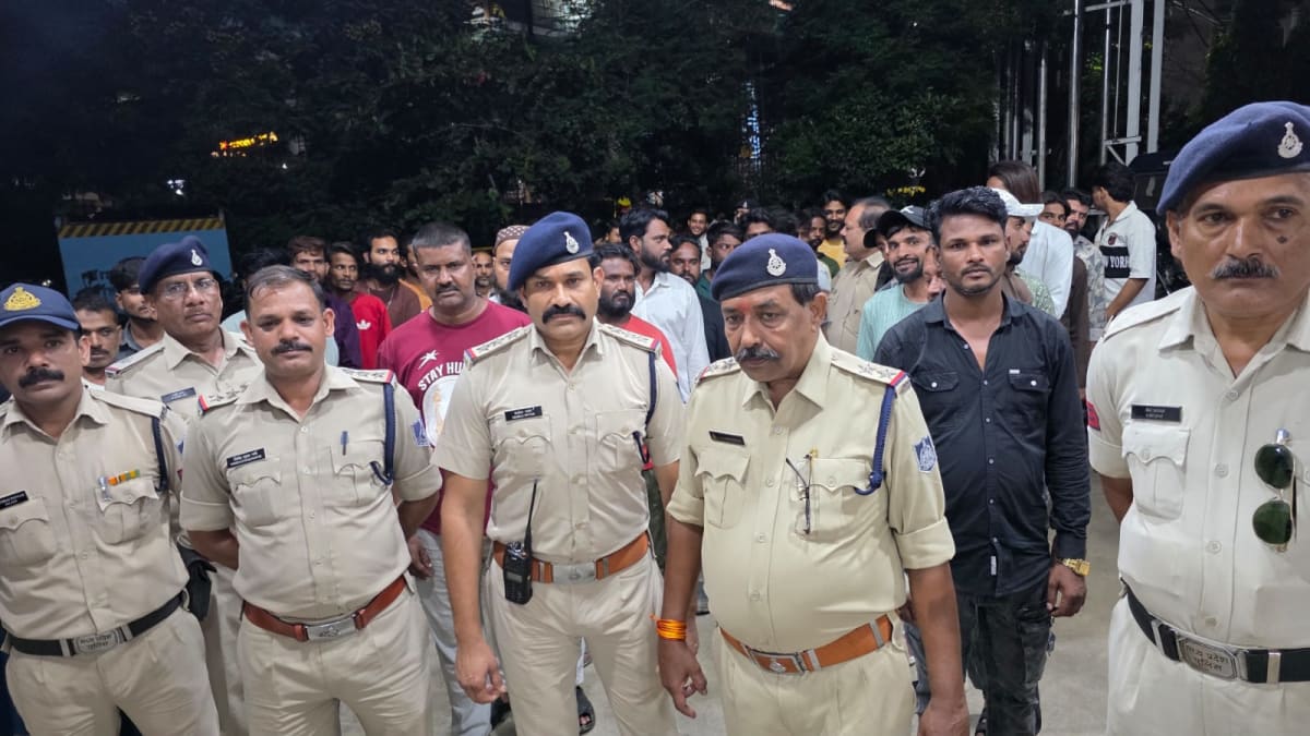 निशातपुरा में पुलिस का रौद्र रूप—गुंडे-बदमाशों में खौफ!, देखें वीडियो