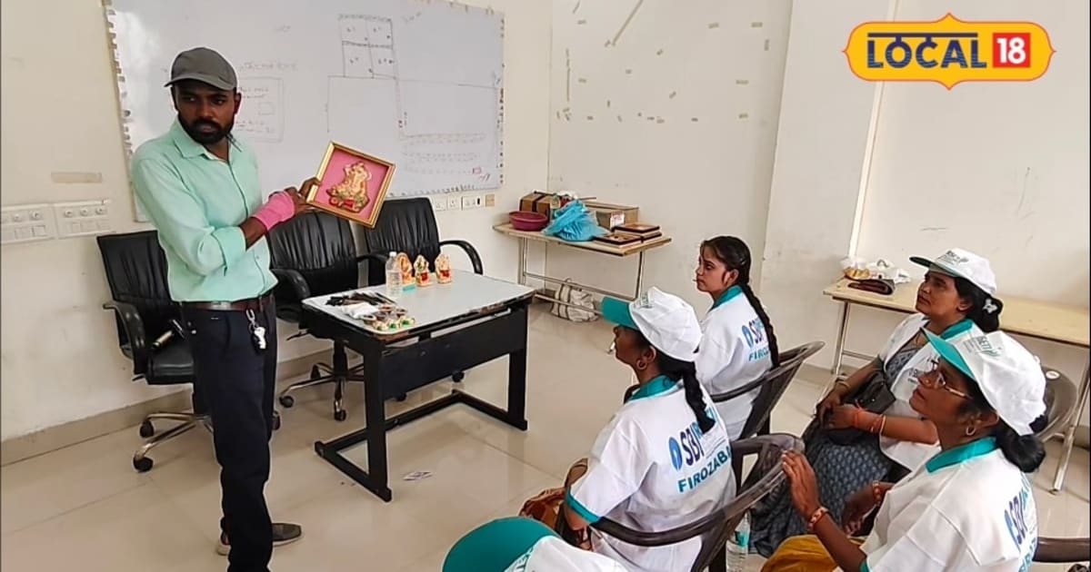 फिरोजाबाद में गाय के गोबर से मूर्तियां बनाने की महिलाओं को दी जा रही फ्री ट्रेनिंग, अपना बिजनेस सेट करने के लिए मिलेगा लोन