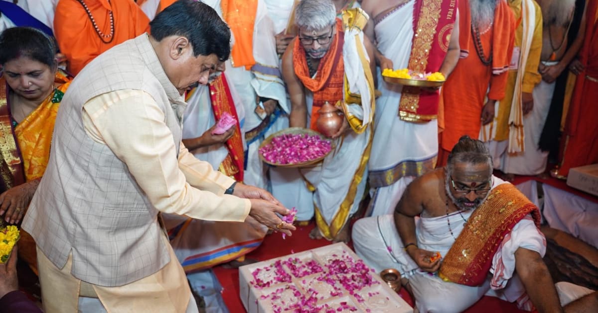 खंडवा- एकात्म धाम में पंचायतन मंदिर का शिलान्यास, मुख्यमंत्री डॉ. मोहन यादव ने रखी आधारशिला